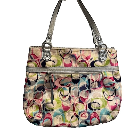 Coach Handbags - Vintage Coach Poppy Ikat Shoulder Bag